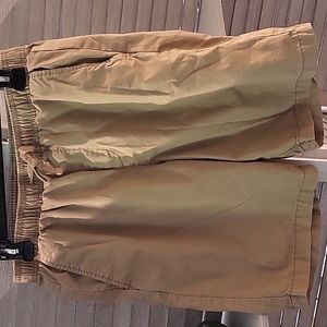 Gap, men's khaki shorts, size small